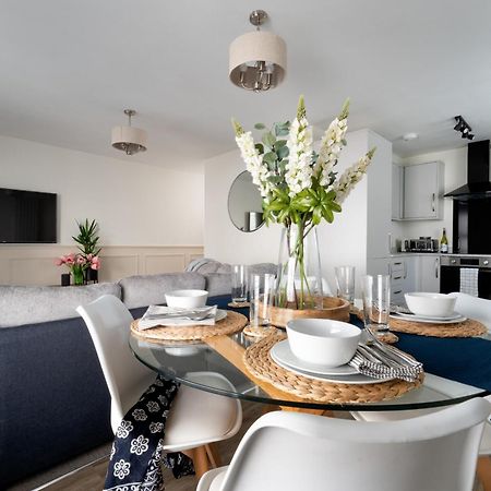 Lawsons Place - Family-Friendly Apartment With Parking On Babbacombe Downs In Torquay Exteriör bild
