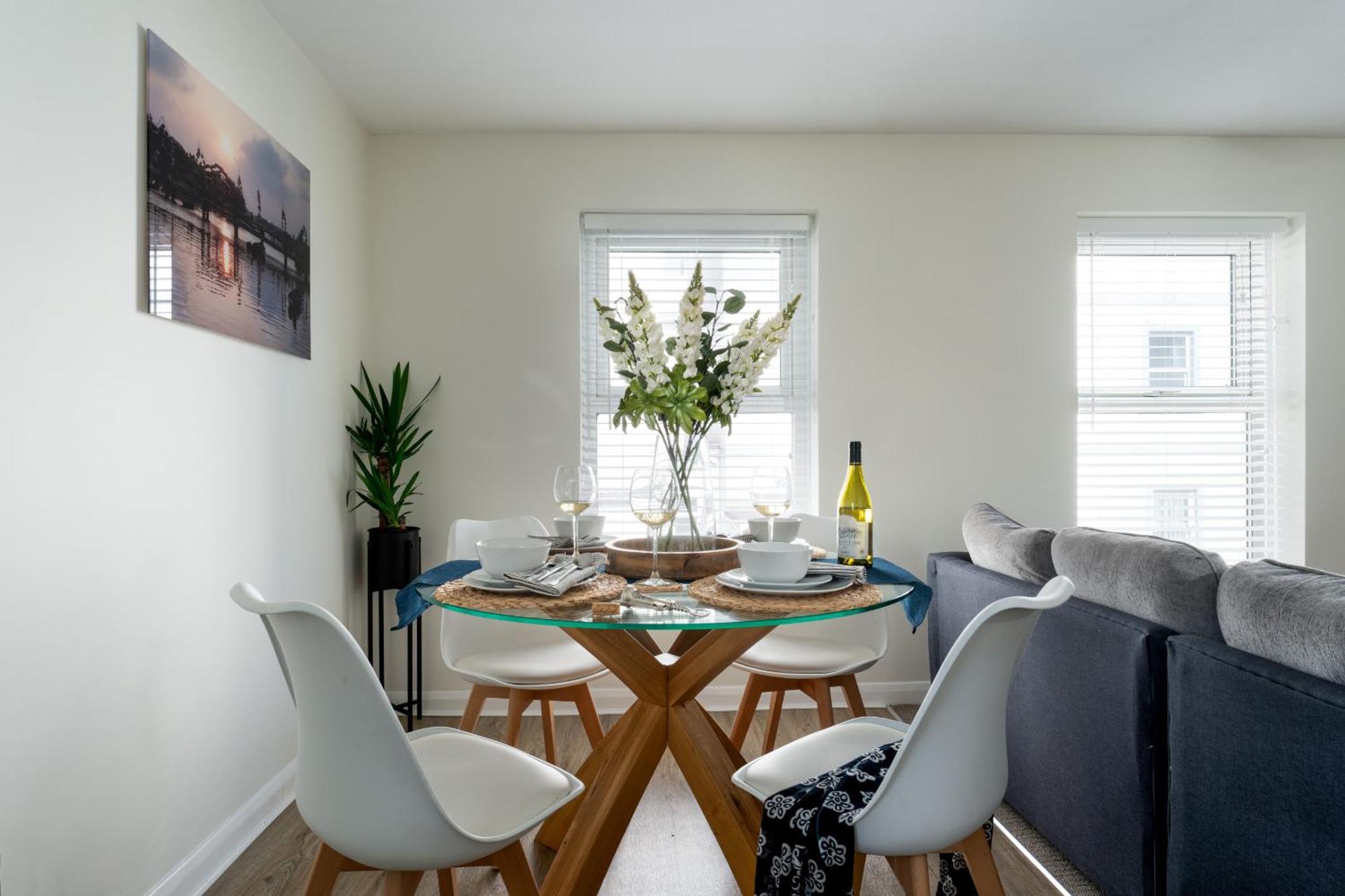 Lawsons Place - Family-Friendly Apartment With Parking On Babbacombe Downs In Torquay Exteriör bild